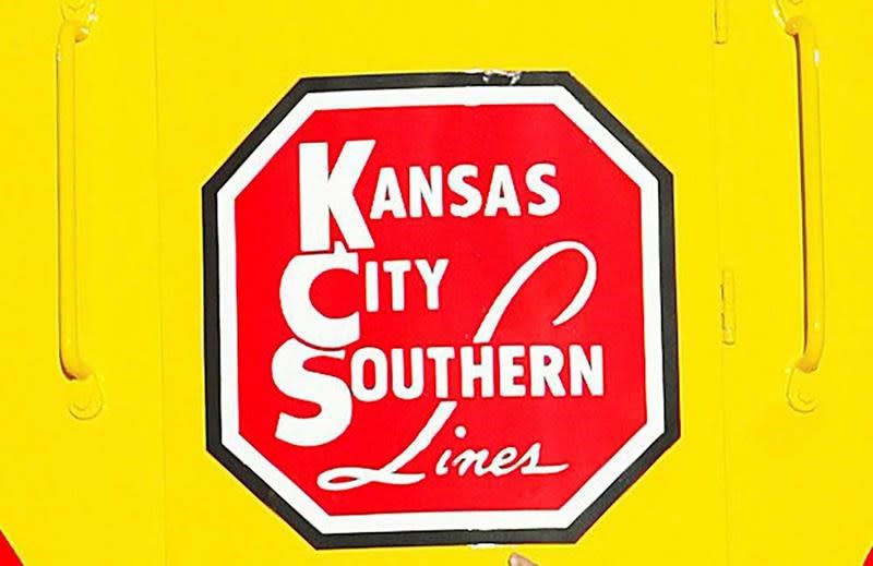 Cn Bids 33 7b For Kansas City Southern Tops 25b Proposal