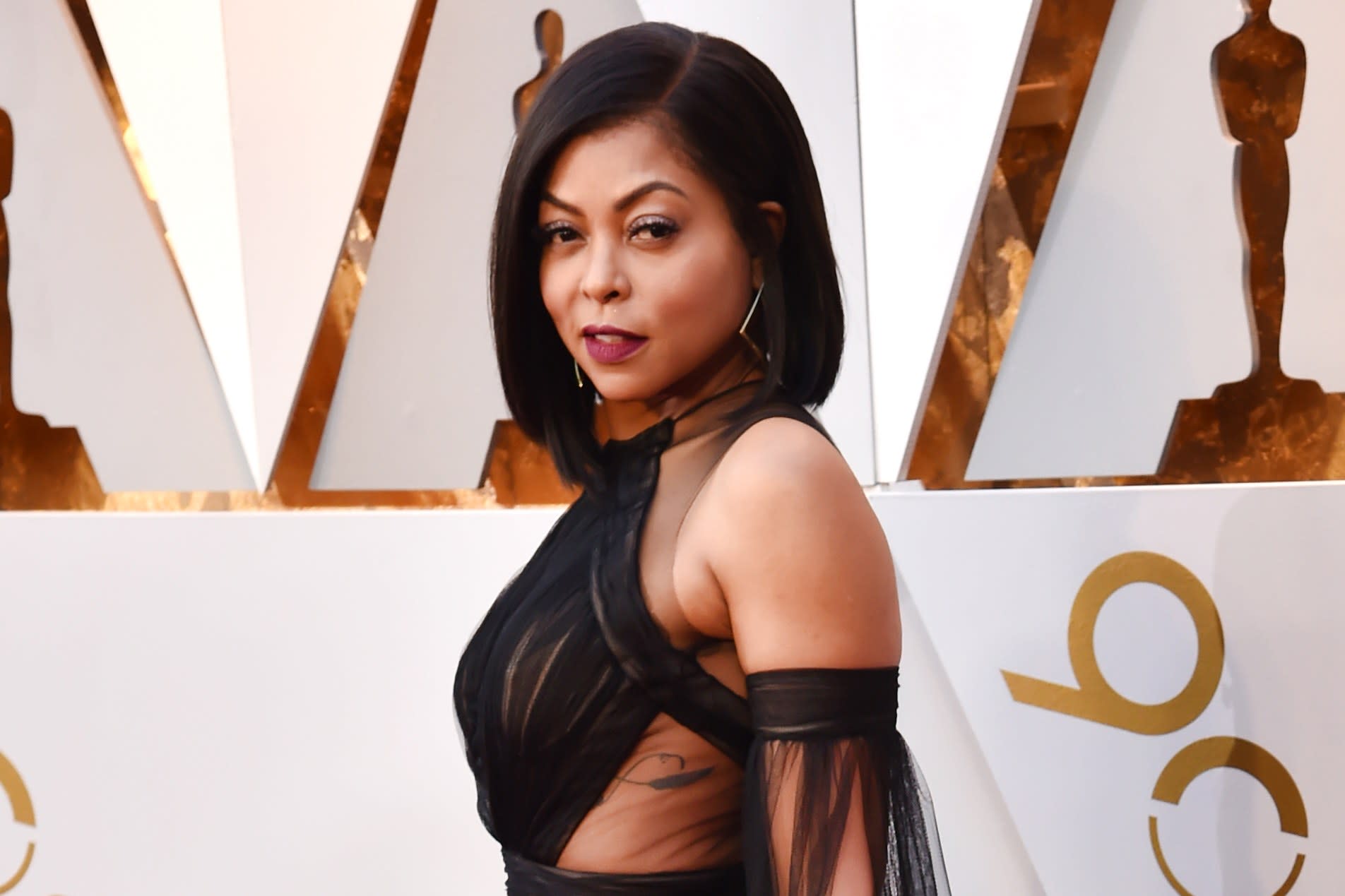 People Think Taraji P Henson Threw Subtle Shade At Ryan Seacrest At The 2018 Oscars Updated 