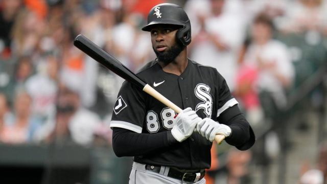 Luis Robert out of White Sox lineup for second straight day – NBC