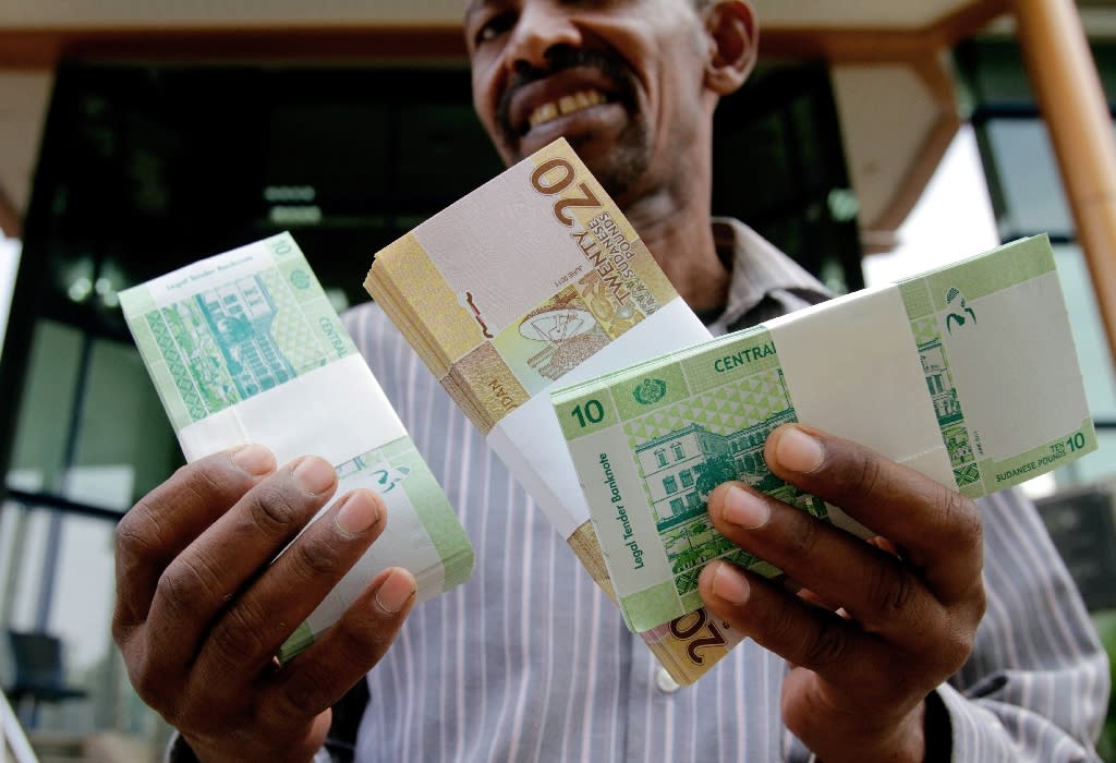 Sudan Currency Hits!    New Black Market Low Against Dollar Traders - 