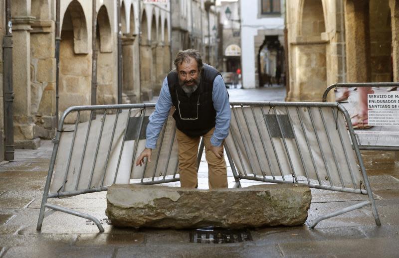 Santiago y la vida de la piedra que pisamos - Yahoo Finanzas España