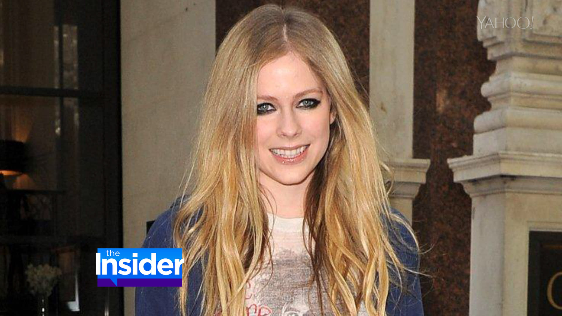 Avril Lavigne Reveals Lyme Disease Diagnosis I Thought I Was Dying 