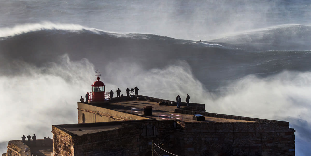 é o paraíso dos surfistas