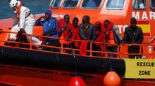 Francia attacca Italia su nave migranti Aquarius. Chigi: ipocriti