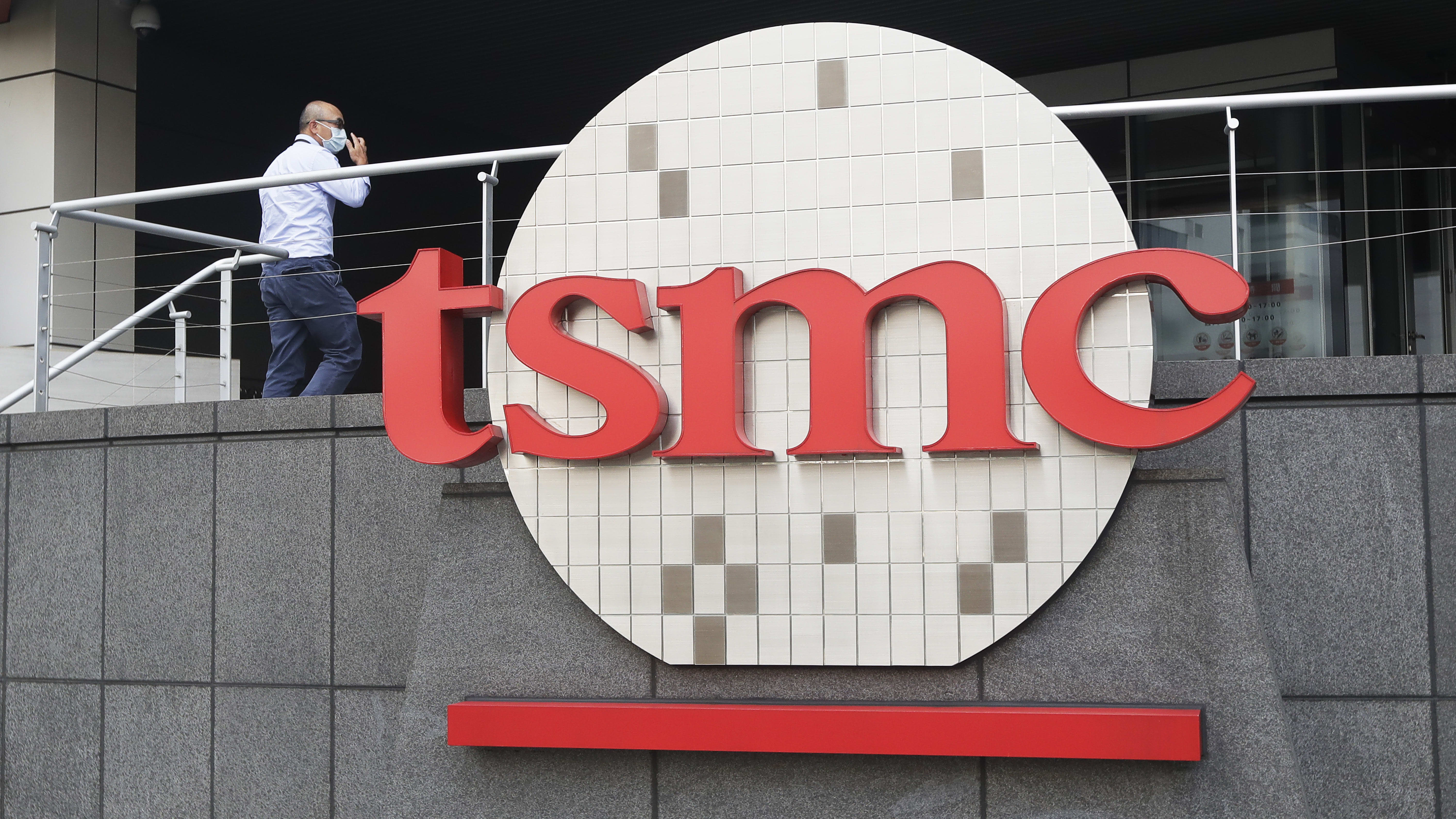 TSMC stock rises on revenue, Discover declines on net income