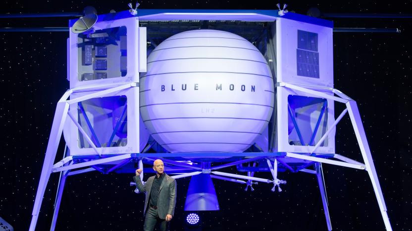 Amazon CEO Jeff Bezos announces Blue Moon, a lunar landing vehicle for the Moon, during a Blue Origin event in Washington, DC, May 9, 2019. (Photo by SAUL LOEB / AFP)        (Photo credit should read SAUL LOEB/AFP via Getty Images)