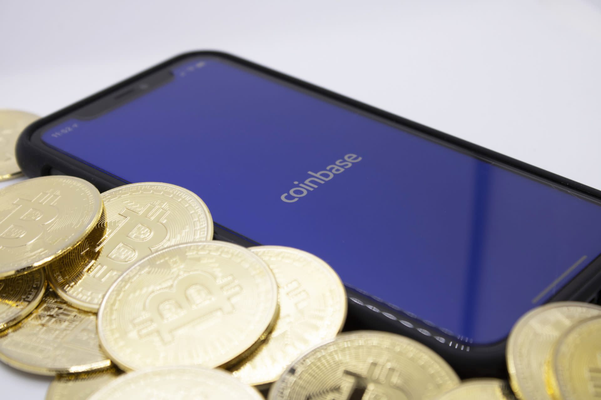 Following Wednesday’s Crypto Debacle, Coinbase Exec Offers ...