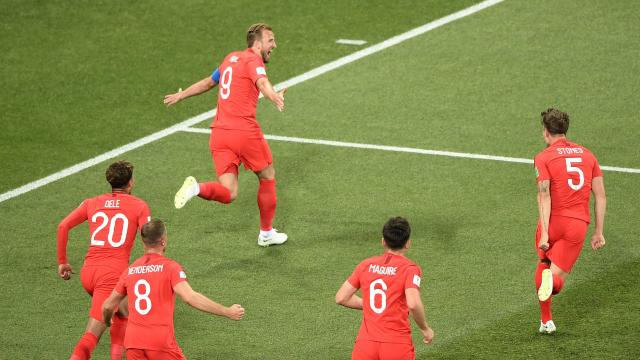 #WorldCup90: Harry Kane saves the day! England beats Tunisia, 2-1