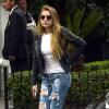 La hijastra del presidente de México se pasea en jeans rotos