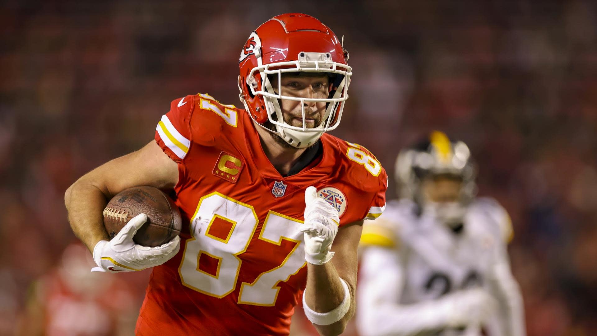 Will Travis Kelce play tonight (and if not, what will happen