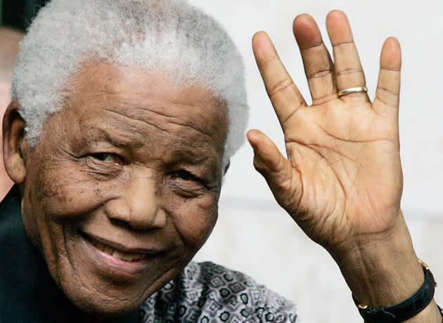 Nach Nelson Mandelas Tod: Viele Stars posten Trauerbekundungen bei Twitter ...