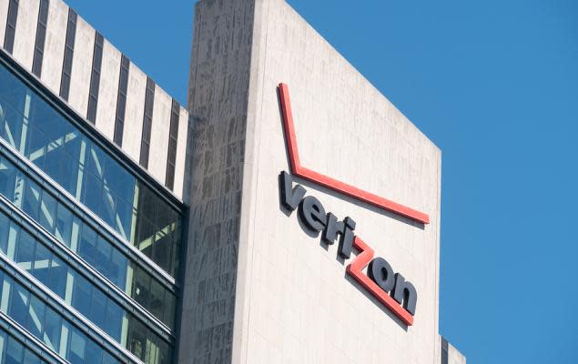 Verizon (VZ) exceeds fourth quarter earnings estimates, offers optimistic outlook