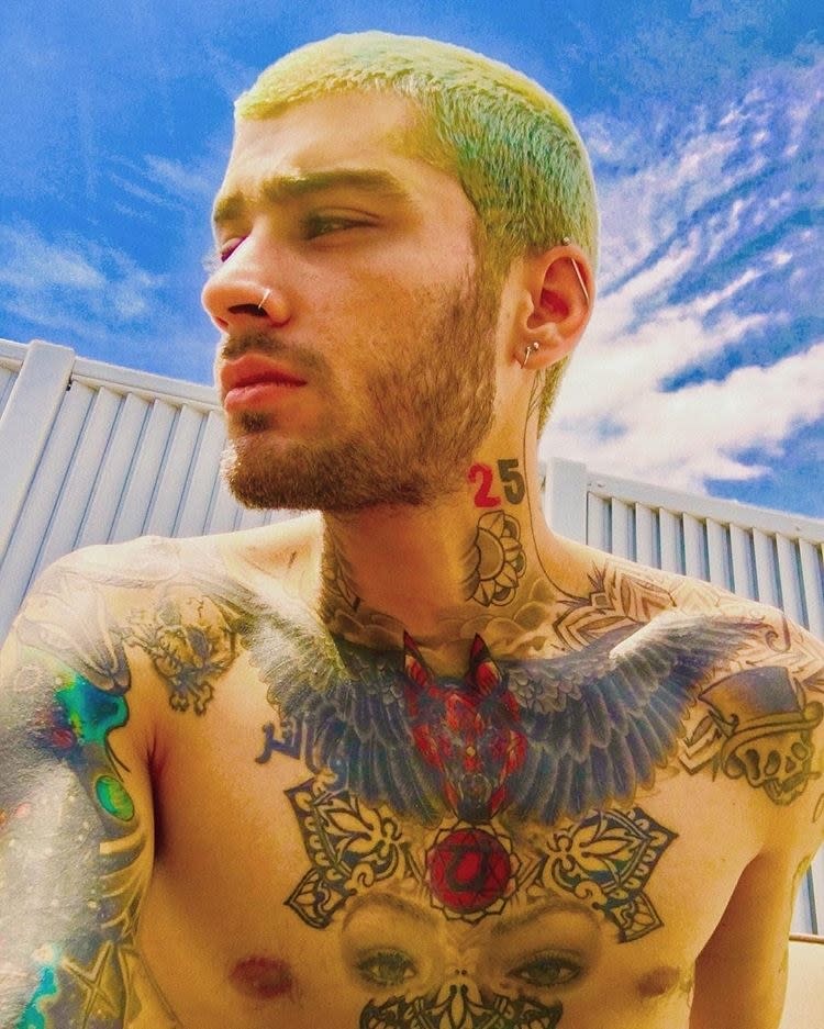 Zayn Malik Posts Instagram Selfie Of Green Hair And Tattoos 