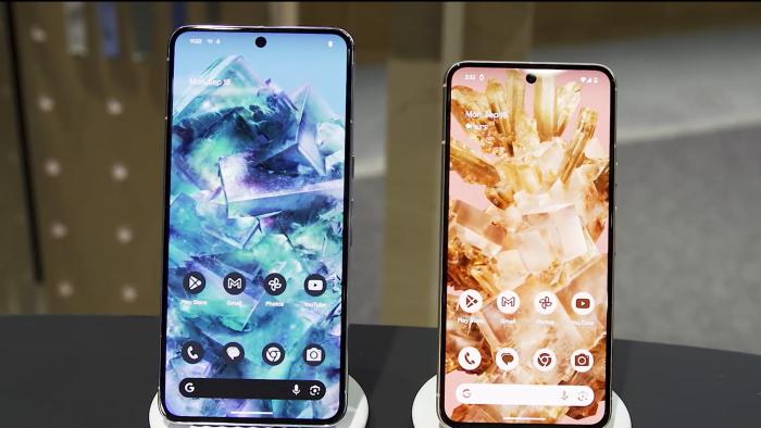 The two new Pixel phones side-by-side. 