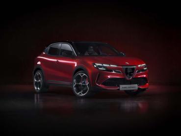 【國外新訊】上市一周就被迫改名　Alfa Romeo全新跨界車更名Junior