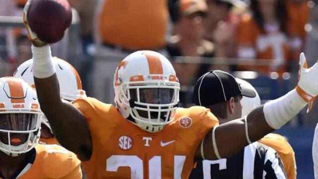 Darrin Kirkland has change of heart, will stay at Tennessee