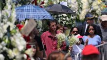 Χιλιάδες Περουβιανοί αποχαιρετούν τον πρώην Πρόεδρο μετά από αυτοκτονία