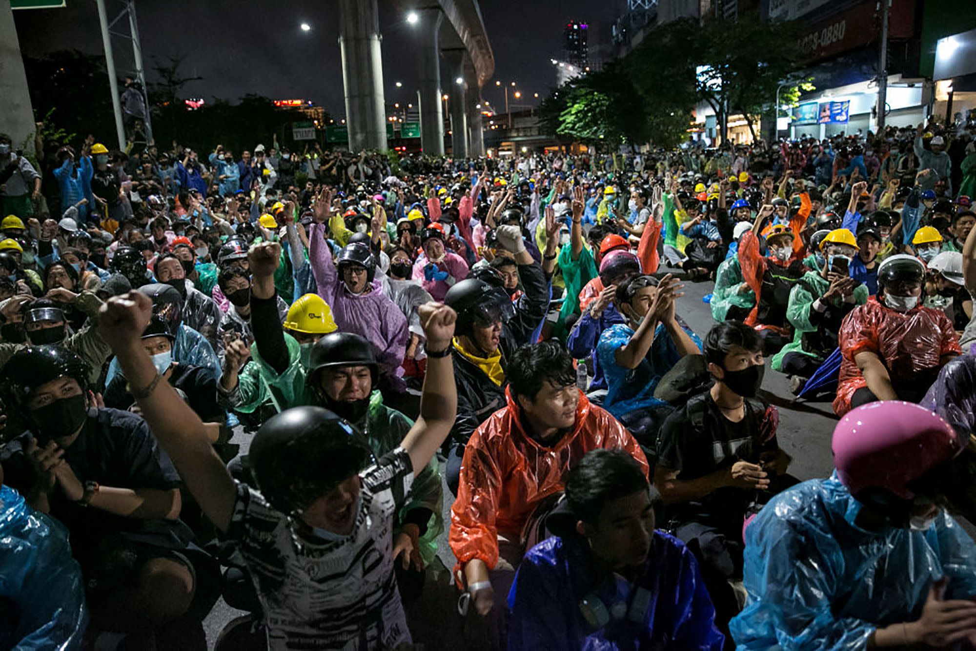 Thai Protesters Ignore Crackdown To Rally For Fifth Day - short facial expressions test roblox amino