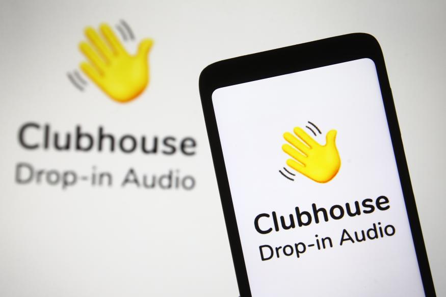 UKRAINE - 2021/02/17: In this photo illustration the Clubhouse logo of an audio-chat social networking app is seen on a smartphone screen. (Photo Illustration by Pavlo Gonchar/SOPA Images/LightRocket via Getty Images)