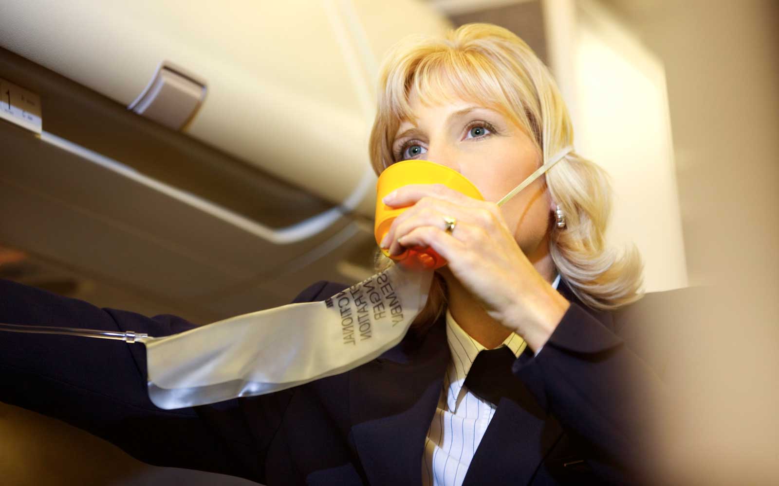 This Is How You Should Use Your Airplane Oxygen Mask