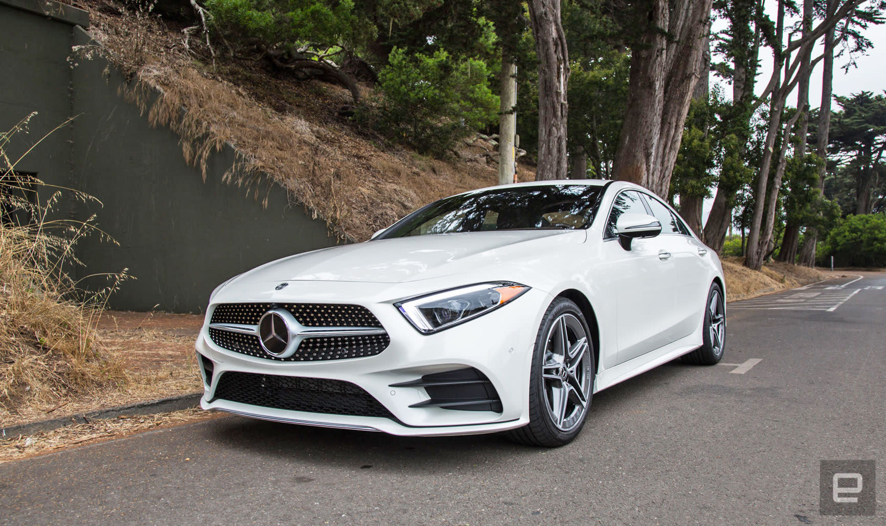 The Mercedes Cls 450 Is A Luxury Mild Hybrid For Hipsters Engadget