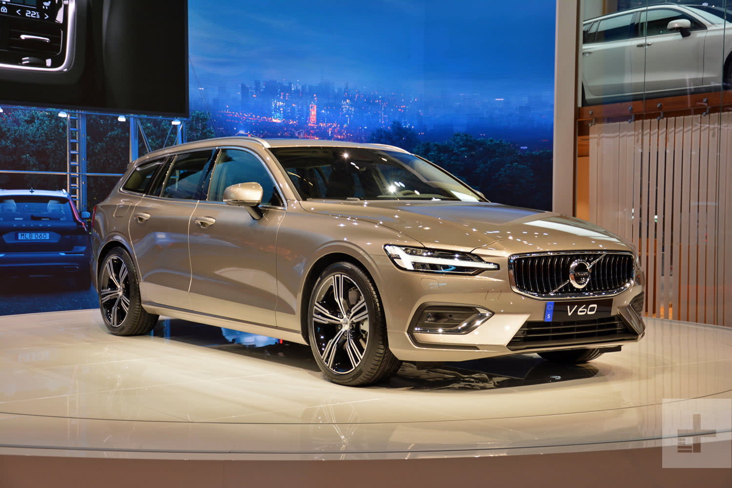 Volvo S All New V60 Wagon Is A Stylish High Tech Suv Alternative