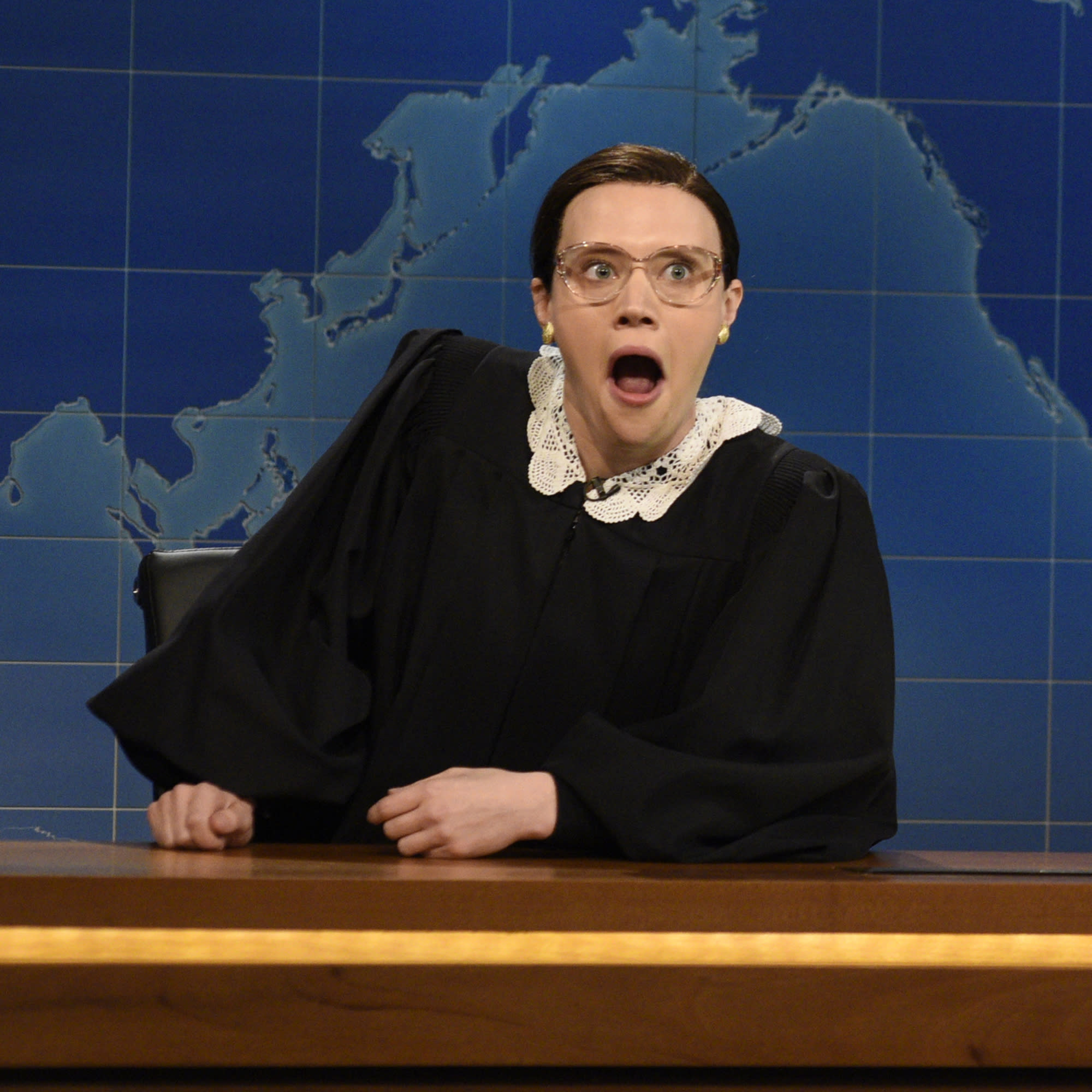 Snl Star Kate Mckinnon Honors Ruth Bader Ginsburg With Soaring Tribute