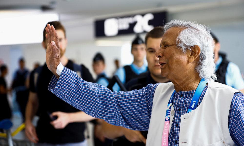 Nobel laureate Muhammad Yunus urges peace ahead of return to Bangladesh