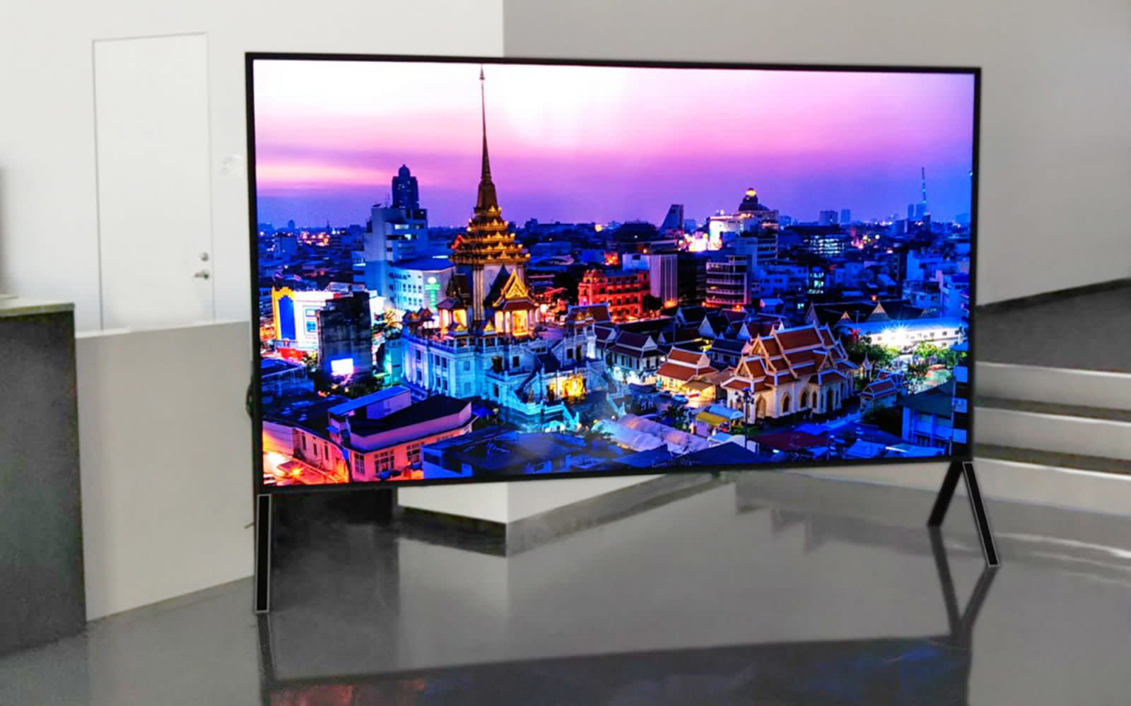 シャープ 世界最大の8k解像度lcdテレビをifa 19にて披露へ Engadget 日本版