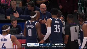 Why Jason Kidd didn't call timeout in Mavericks' third-quarter Game 2  spiral vs. Warriors