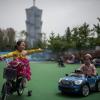 Nordcorea, davanti a statue Leader limite velocità a 5 km orari