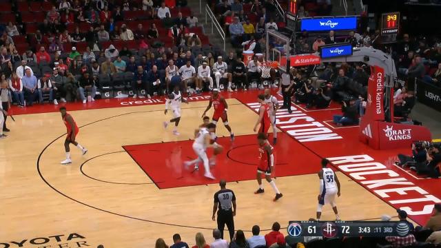 Deni Avdija with an assist vs the Houston Rockets