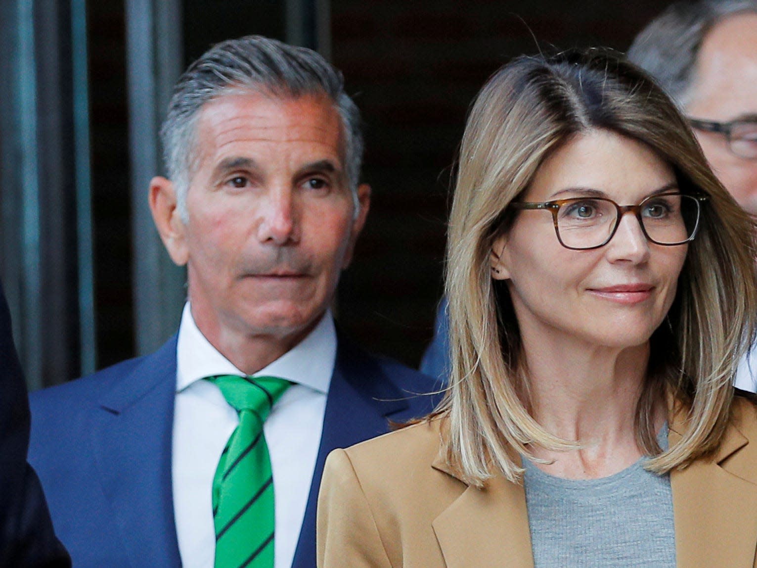 Read more about the article A choose denied Lori Loughlin’s husband’s request for early jail launch after he spent 56 days in solitary confinement over COVID-19 considerations
