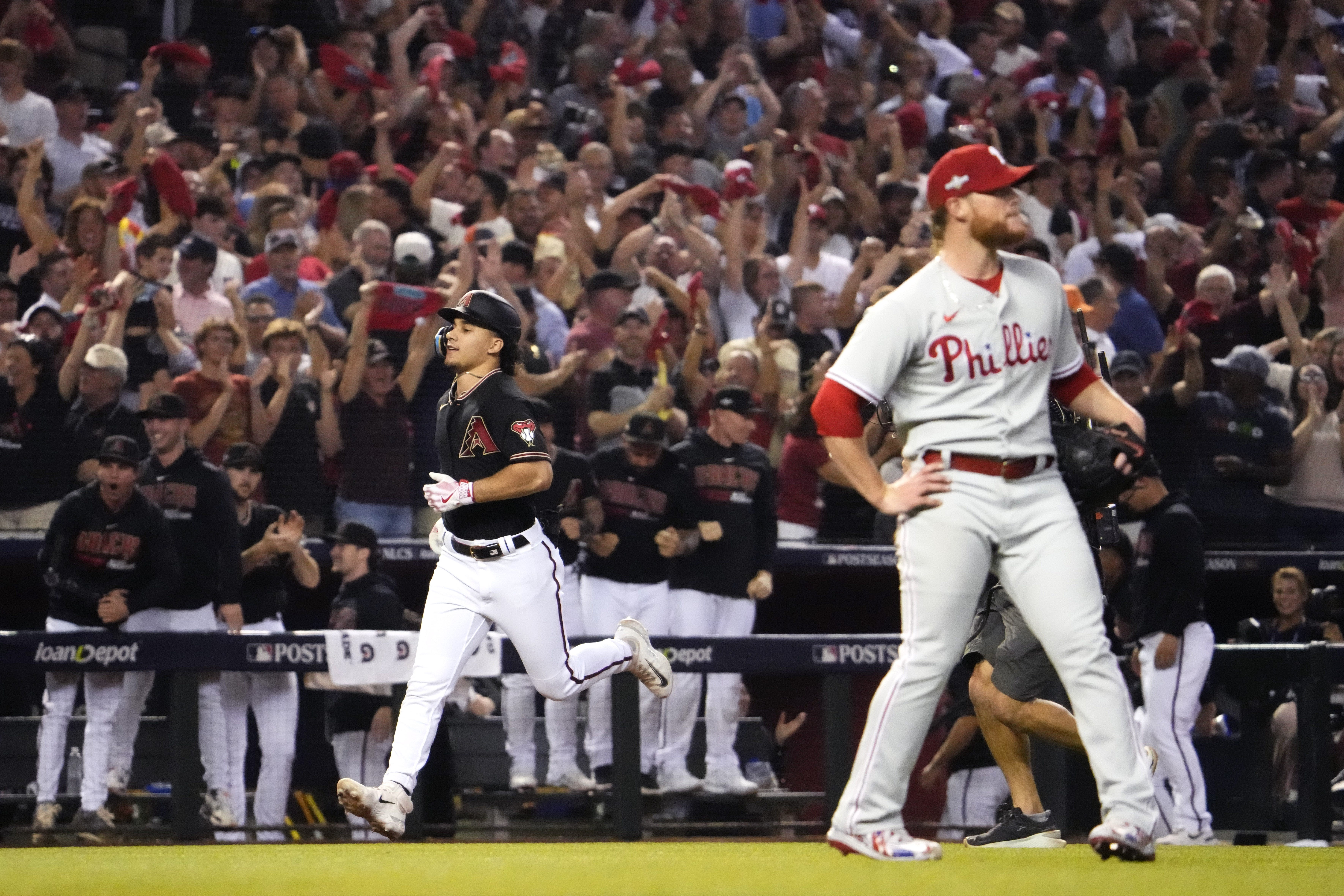 Diamondbacks stun Phillies, even up NLCS with Kimbrel meltdown