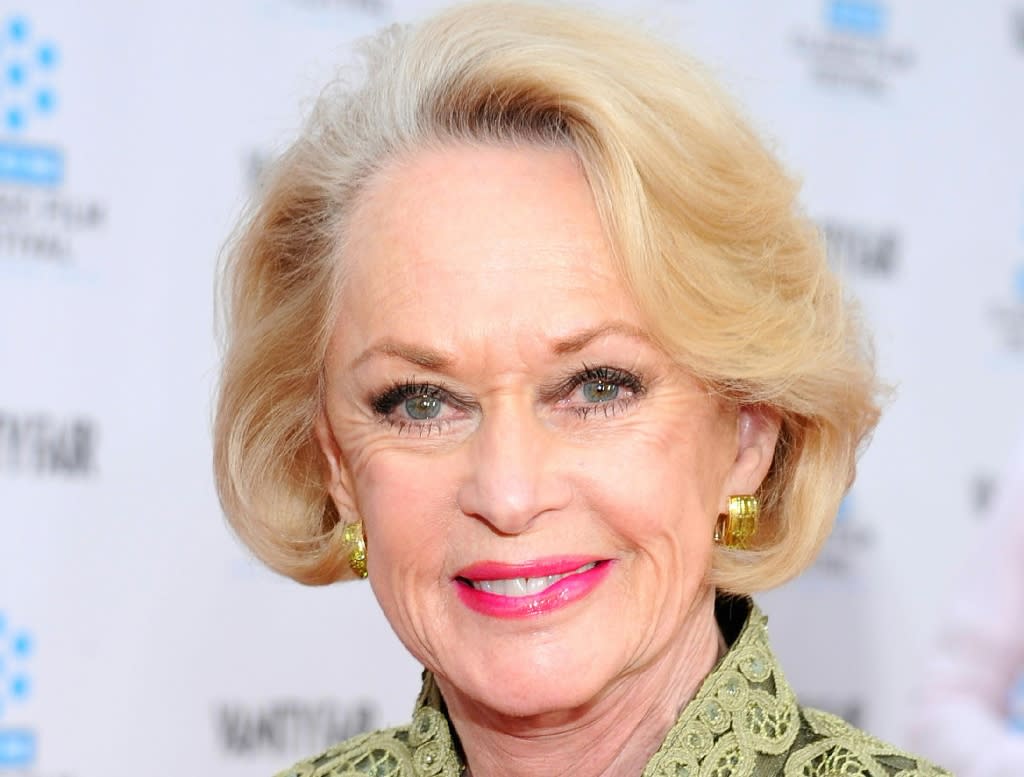 Tippi Hedren says Hitchcock groped her.