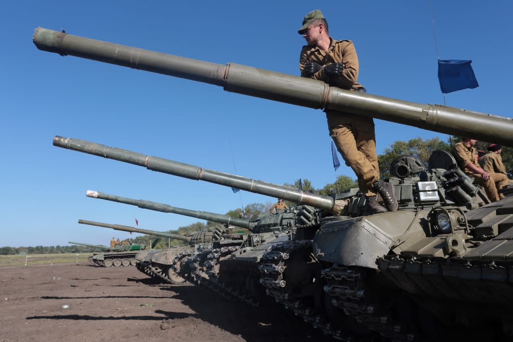 Negotiators for Kiev and the pro-Moscow rebels reached an agreement in September to demilitarise three frontline areas in eastern Ukraine, withdrawing heavy arms and fighters from the towns of Stanytsya Luganska as well as Zoloteand Petrovske