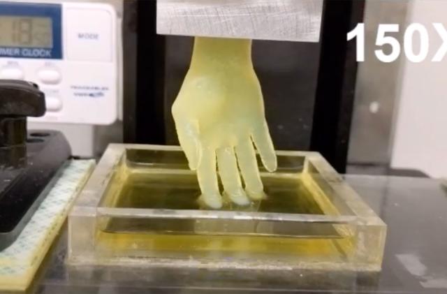 Fast 3D printing of a synthetic hand