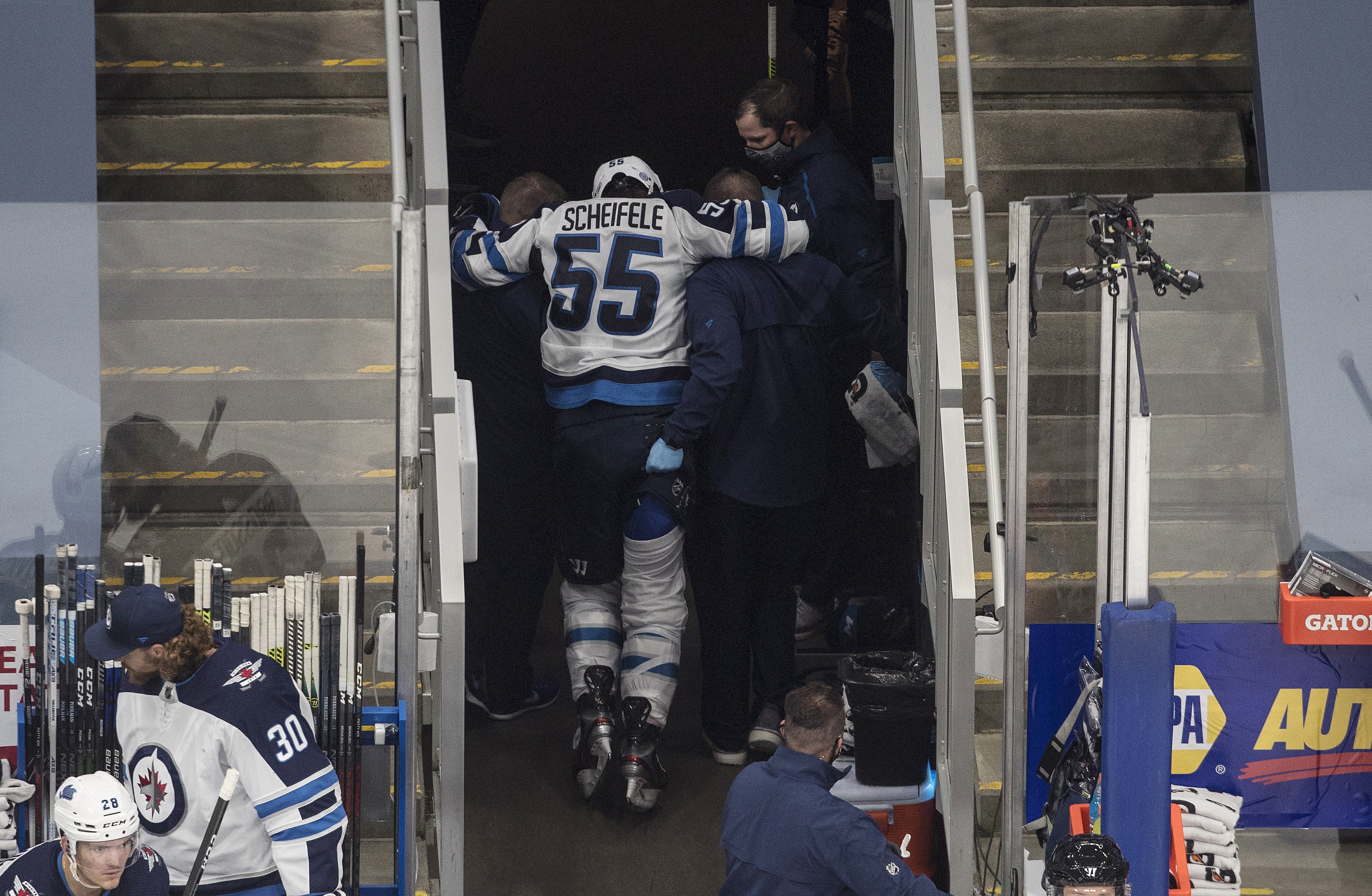 Injured Jets in biggest trouble of NHL teams down 10