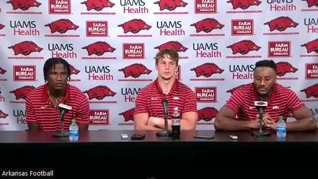 Latavious Brini, Drew Sanders, Simeon Blair on Arkansas football's win over South Carolina