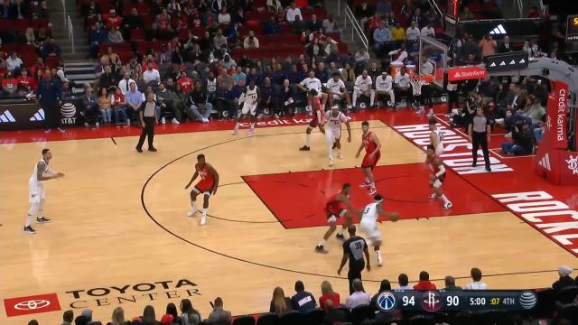 Bradley Beal with a 2-pointer vs the Houston Rockets