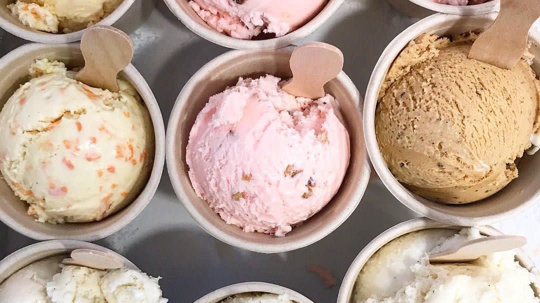 This heat-conducting ice cream scooper will make life easier