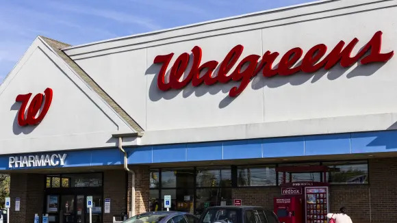 Walgreens is in 'structural decline': Portfolio manager