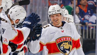 Getty Images - ELMONT, NEW YORK - JANUARY 27: Sam Reinhart #13 of the Florida Panthers scores a powerplay goal against the New York Islanders at 7:56 of the second period at UBS Arena on January 27, 2024 in Elmont, New York. (Photo by Bruce Bennett/Getty Images)