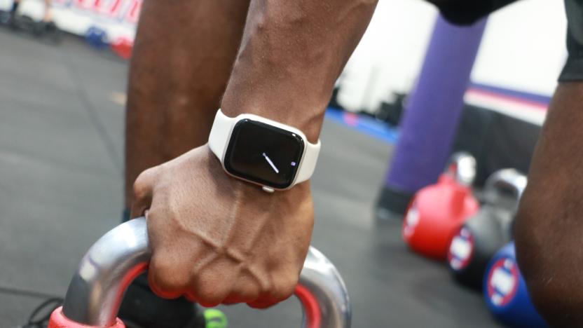 Apple Watch Series 8 at the gym