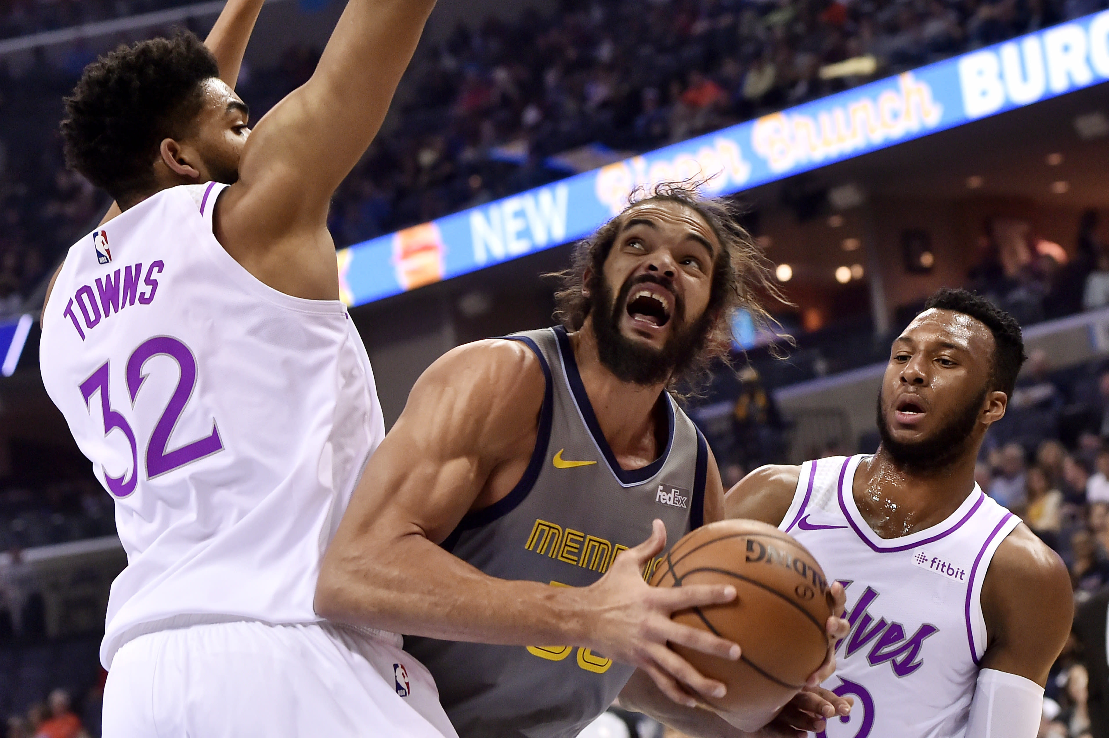 Clippers sign free-agent center Joakim Noah