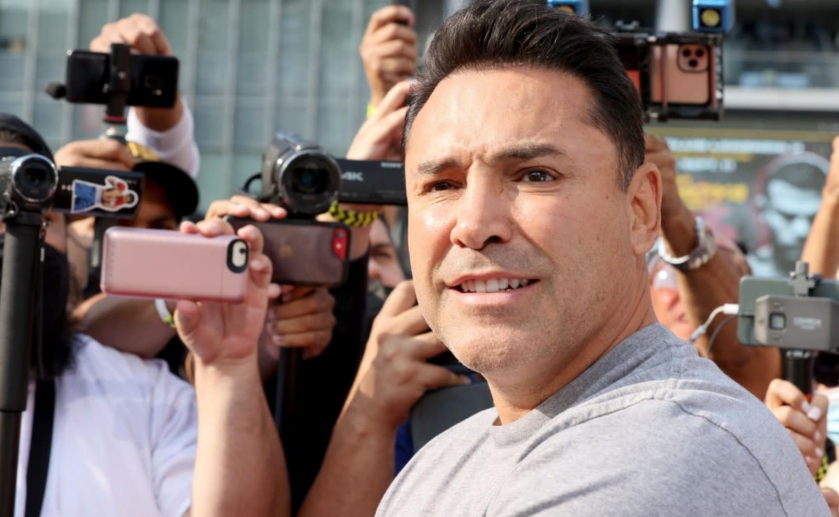 Óscar de la Hoya respondió si su mejor versión hubiera podido con Canelo Álvarez