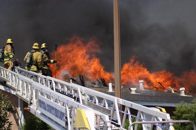 Raging house fire in Simi Valley brings dozens of firefighters