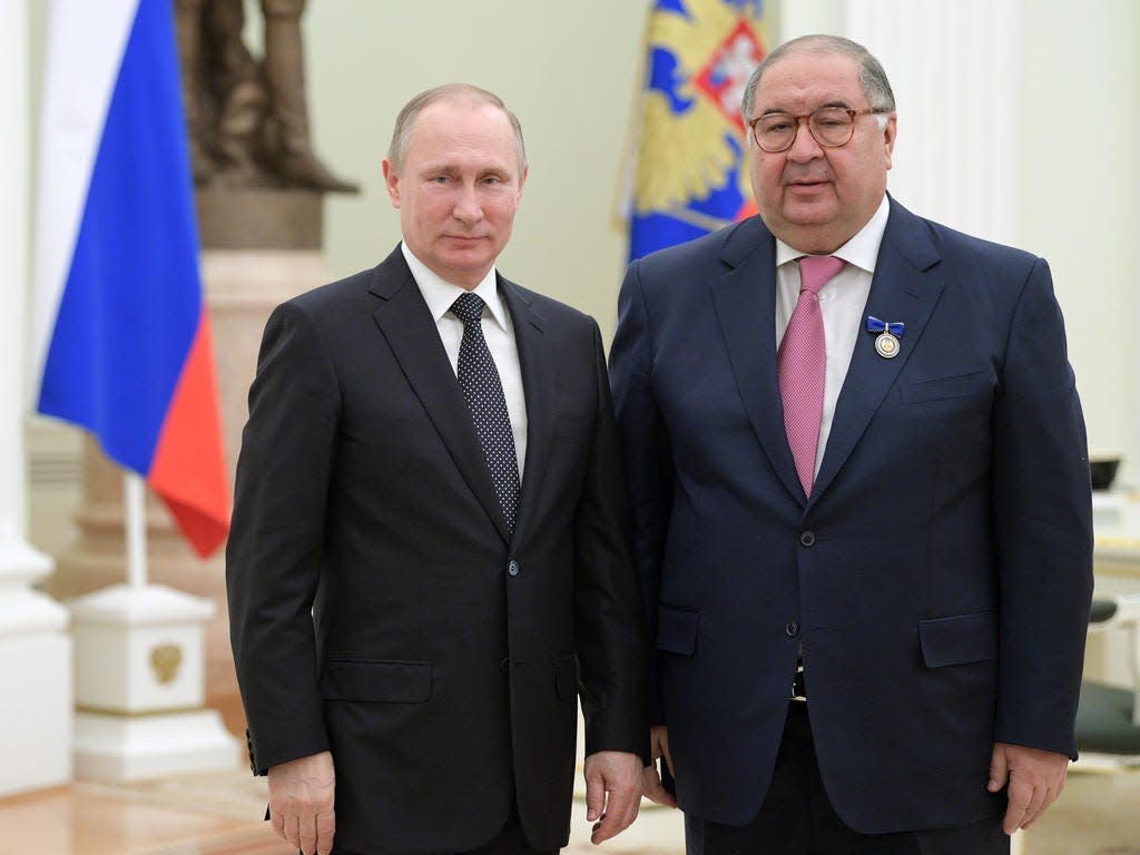 Laut einem Forbes-Bericht hat Deutschland das größte Megaboot der Welt im Wert von 600 Millionen Dollar beschlagnahmt, das der russischen Oligarchie Alisher Usmanov gehört.