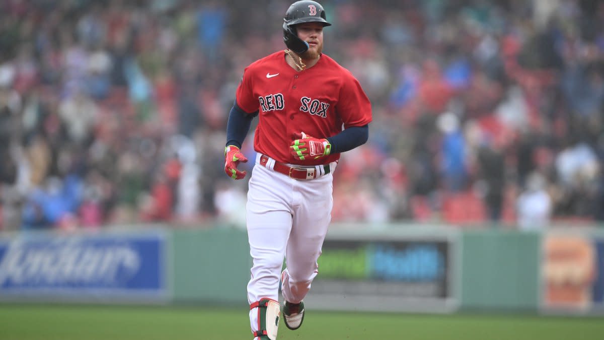 Fan who hit Red Sox's Alex Verdugo banned for life from MLB stadiums 