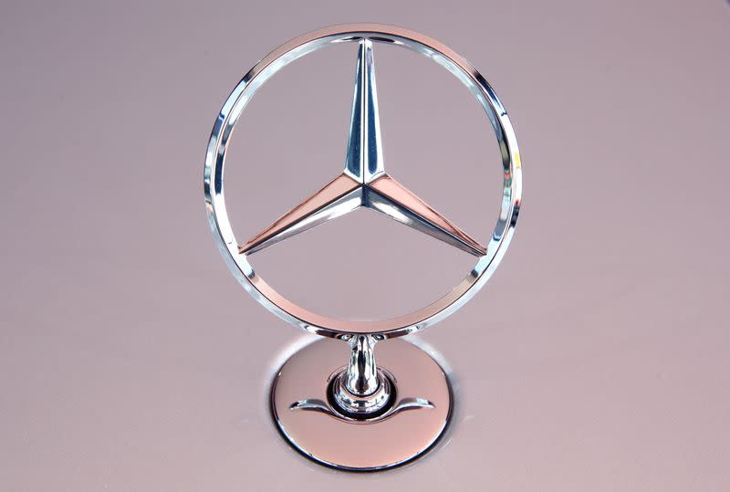 Deutschland genehmigt Mercedes-Benz Freisprecheinrichtung